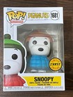 Funko Pop! Peanuts Snoopy in Coat Puffer #1681 (Chase Limited Edition)