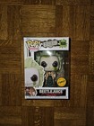 Funko Pop Beetlejuice #1689 - Beetlejuice In Cardigan CHASE + Protector