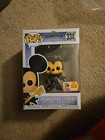 Funko POP! Disney Organization 13 Mickey #334 SDCC 2018 Free Protector