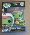 Funko Pop! Digital #256 Freddy Funko as Amazing Carlos 2000 Pcs GLOW