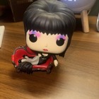 2019 Funko Pop Elvira on Sofa Hot Topic Exclusive Deluxe Figure Mistress