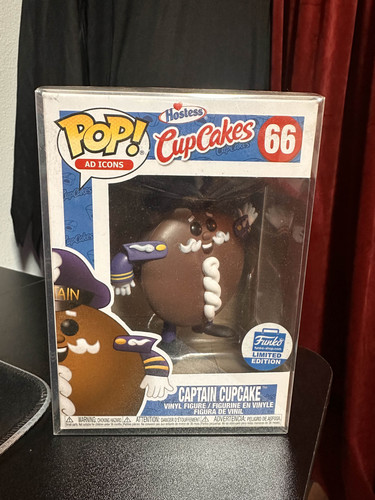 Funko Pop! Vinyl: Ad Icons - Captain Cupcake - Funko (Exclusive) #66
