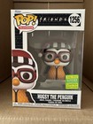 Hugsy the Penguin - Friends Funko Pop #1256 - 2022 Summer Convention LE