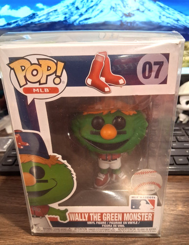 WALLY THE GREEN MONSTER MASCOT MLB FUNKO POP #07 RED SOX W/ PROTECTIVE COVER