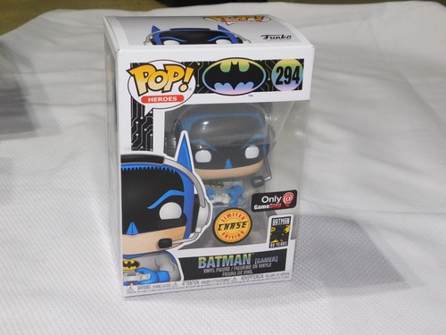 FUNKO POP! HEROES BATMAN (GAMER) GAME STOP #294 LIMITED EDITION CHASE