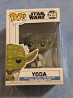 Funko Pop! Vinyl: Star Wars - Yoda #269 + Protector