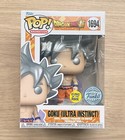 Funko Pop Dragon Ball Z Goku Ultra Instinct GITD #1694 + Free Protector