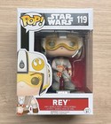 Funko Pop Star Wars Rey #119 + Free Protector