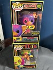 Funko Pop Black light Pennywise From It #55 And Gizmo From Gremlins #1420