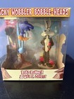 ROAD RUNNER & WILE E. COYOTE Bobbleheads Looney Tunes FUNKO Wacky Wobbler RARE!