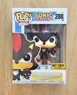 Funko Pop! Sonic the Hedgehog - Shadow With Chao 288 - Hot Topic Exclusive