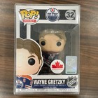 Wayne Gretzky Funko Pop 32 Canadian Exclusive Oilers Mint with Protective Holder