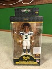 Funko POP! Gold Premium Vinyl Figure Russel Wilson Chase