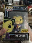 Funko Pop! DC Universe The Joker (Black Light Glow) 370 Hot Topic Exclusive