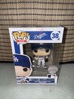 Funko Pop! Vinyl: MLB Los Angeles Dodgers - Cody Bellinger #38 Figure