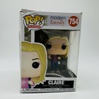 Funko Pop + Protector! TV #754 Modern Family - Claire Dunphy