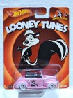 Hot Wheels Looney Tunes 40 Ford PePe Le Pew Pop Culture Real Riders