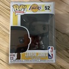 FUNKO POP BASKETBALL 52 LOS ANGELES LAKERS LEBRON JAMES FIGURE with PROTECTOR