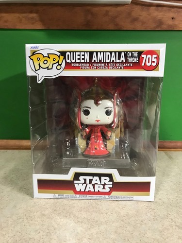 Funko POP! Deluxe Star Wars Queen Amidala on the Throne 705
