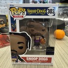Funko Pop! Rocks - Snoop Dogg #303 - Funko Shop Exclusive - Purple Lakers Jersey