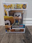 Funko Pop! Disney The Three Musketeers Goofy #1123 2021 NYCC Fall With Protector