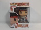 Funko Pop Vinyl Figure - Street Fighter Ryu # 137 + Protector