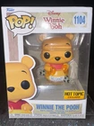 Funko! #1104 Disney - Winnie the Pooh Hot Topic (Exclusive) w/Generic Protector
