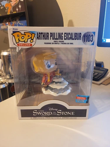 Funko Pop Deluxe Disney The Sword In the Stone #1103 Arthur Pulling Excalibur A4