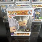 Funko Pop Dragon Ball Z SON GOHAN #1703 Limited Edition GLOW CHASE w PROTECTOR