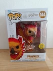 Funko Pop Fawkes Glow 144 GITD Harry Potter Exclusive Shine SEE PHOTOS