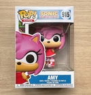 Funko Pop Games Sonic The Hedgehog Amy #915 + Free Protector