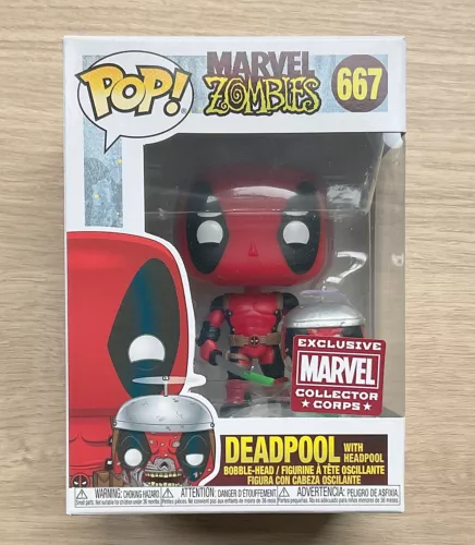 Funko Pop Marvel Zombies Deadpool With Headpool MCC #667 + Free Protector