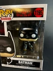 Funko Pop Movies  DC The Batman #1195 Hot Topic Exclusive with Protector