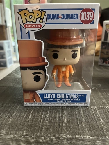Funko Pop Movies Dumb And Dumber Lloyd Christmas In Orange Tux #1039