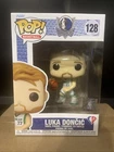 Funko Pop! NBA Dallas Mavericks Luka Doncic #128 with POP Protector