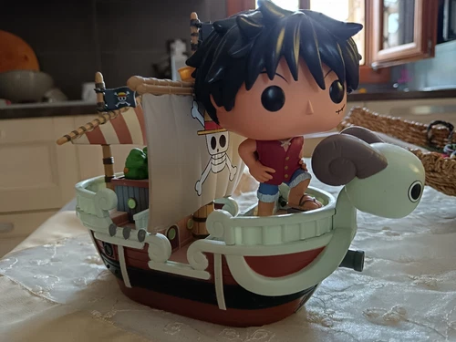 Funko Pop One Piece 111 Luffy with Going Merry special limited edition No Box