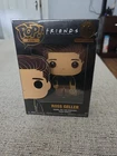 Funko POP! Pin Television Friends - Ross Geller with Marcel #16