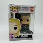 Funko Pop + Protector! TV #754 Modern Family - Claire Dunphy