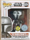 Funko Pop Star Wars The Mandalorian With Darksaber GITD #604 + Free Protector