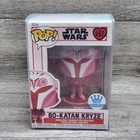 Funko Pop! Star Wars - The Mandalorian with Grogu Exclusive #498 W/ Protector