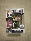 Funko Pop! Vinyl: DC Universe - Two-Face - Funko (Exclusive) #484