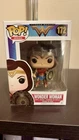 Funko Pop! Vinyl: DC Universe - Wonder Woman (w/ Sword and Shield) #172