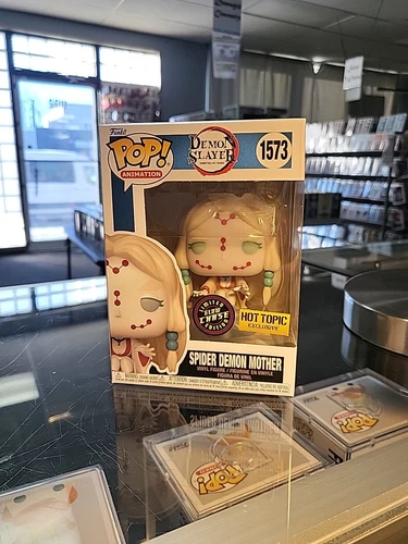 Funko Pop! Vinyl: Demon Slayer: Spider Demon Mother (Chase) #1573 W/ Protector