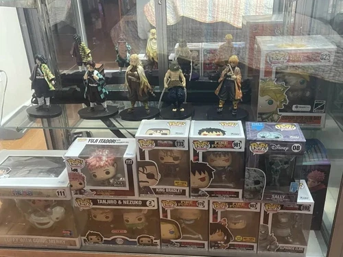 Funko Pop! Vinyl: Fullmetal Alchemist - King Bradley - Hot Topic (HT)...