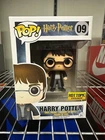 Funko Pop! Vinyl: Harry Potter - Harry Potter (w/ Gryffindor's Sword) #09