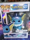 Funko Pop! Vinyl: Pokémon Vaporeon 627 (Pearlescent) -Pokemon Center (Exclusive)