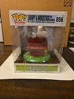 Funko PopcPeanuts Snoopy & Woodstock with Doghouse #856 See Description.