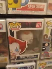 PENNYWISE WITH GLOW BUG #877 FUNKO- Pop Movies IT + Pop Protector
