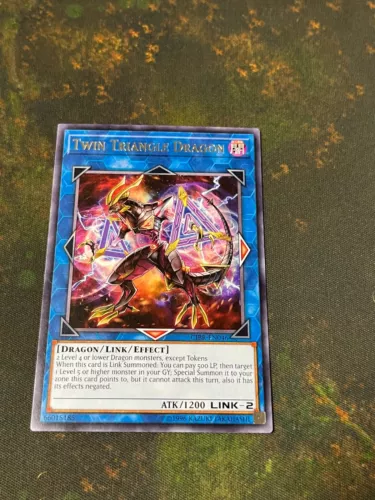 Twin Triangle Dragon