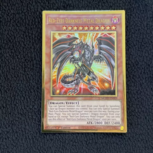 Red-Eyes Darkness Metal Dragon